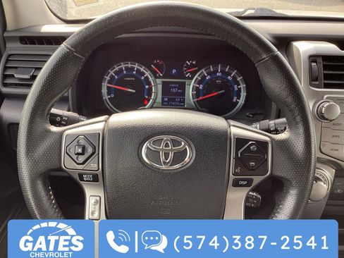 Used 2016 Toyota 4Runner SR5 image 31