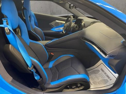 Used 2023 Chevrolet Corvette Stingray Premium Conv w/ Z51 Performance Package RWD image 21