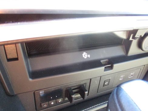 Used 2023 Nissan Armada Platinum w/ Captain's Chairs Package image 33