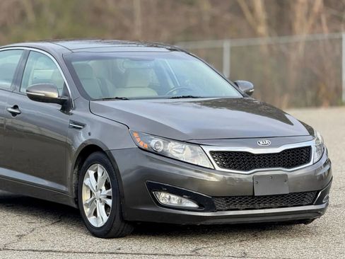 Used 2013 Kia Optima EX w/ Premium Pkg FWD image 15