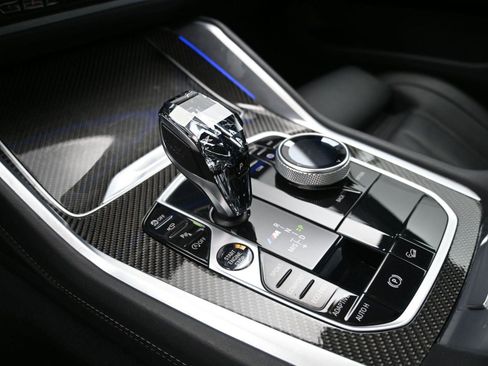 Used 2021 BMW X6 M50i w/ Executive Package image 5