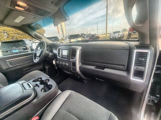 Used 2024 RAM 1500 Classic SLT RWD image 27