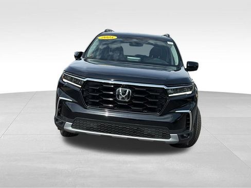 Certified 2025 Honda Pilot Elite image 2