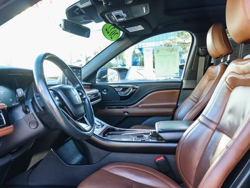 Used 2022 Lincoln Aviator Reserve w/ Elements Package Plus image 18