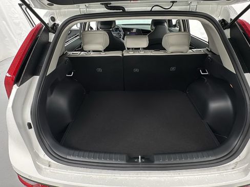 New 2025 Kia Niro EX image 15