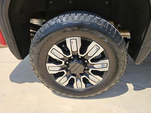 Used 2024 GMC Sierra 2500 Denali w/ Denali Reserve Package AWD/4WD image 15