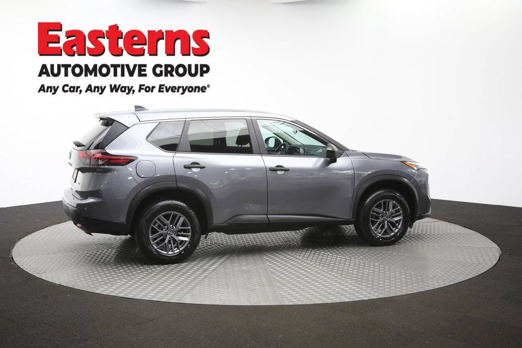Used 2024 Nissan Rogue S AWD/4WD image 44