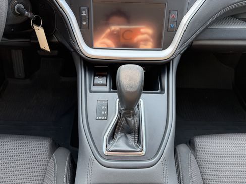 Used 2023 Subaru Outback AWD/4WD image 19