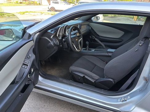 Used 2015 Chevrolet Camaro LS RWD image 22