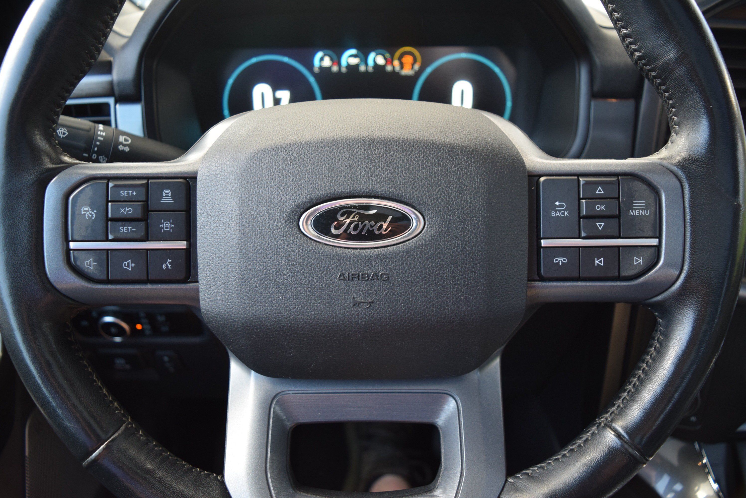 Used 2023 Ford F150 Lariat w/ Equipment Group 502A High AWD/4WD image 14