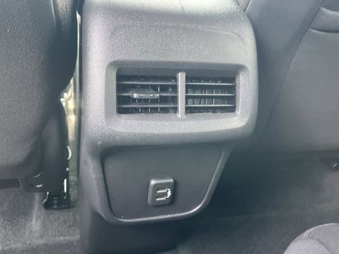 Used 2024 Chevrolet Equinox LT AWD/4WD image 22