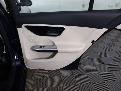Used 2023 Mercedes-Benz C 300 4MATIC Sedan image 26