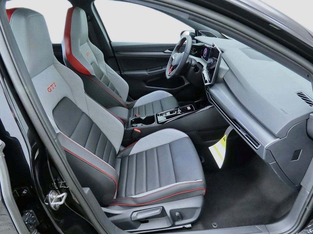 New 2026 Volkswagen GTI SE FWD image 20