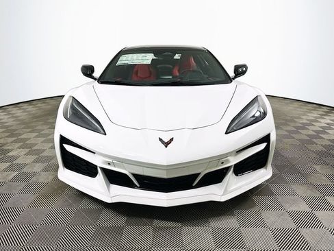 Used 2025 Chevrolet Corvette E-Ray AWD/4WD image 9