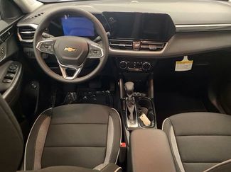 New 2026 Chevrolet TrailBlazer LT w/ Convenience Package AWD/4WD video 2