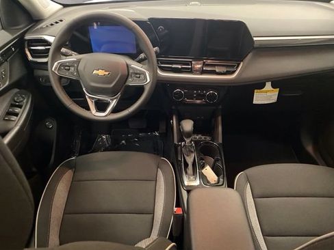 New 2026 Chevrolet TrailBlazer LT w/ Convenience Package AWD/4WD image 2