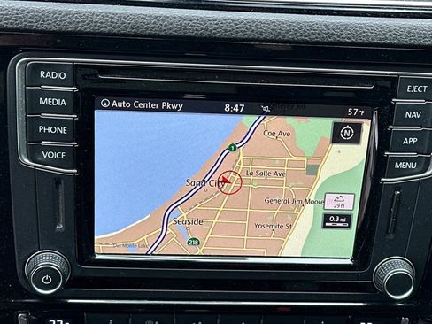 Used 2018 Volkswagen Jetta GLI FWD image 18