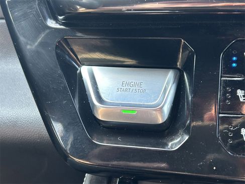 Used 2022 GMC Sierra 1500 AT4X image 35