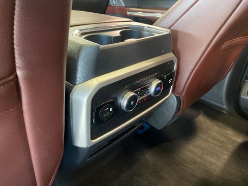 Certified 2022 Ford Expedition Limited image 27