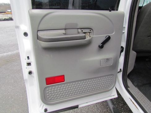 Used 2004 Ford F450 4x4 Crew Cab Super Duty image 13