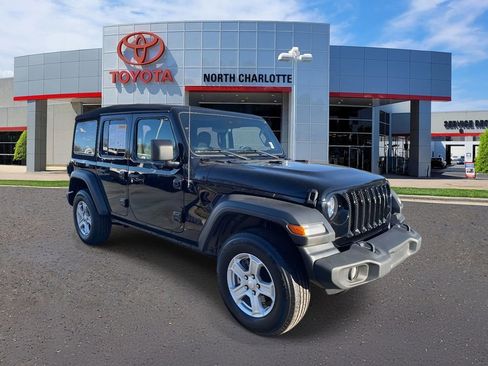 Used 2021 Jeep Wrangler Unlimited Sport image 1