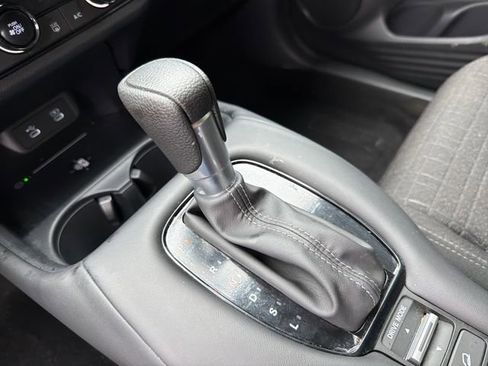 Used 2026 Honda HR-V LX image 24