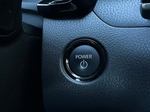 Used 2025 Toyota Camry LE image 27