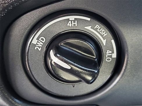 Certified 2024 Nissan Frontier S w/ Technology Package image 18