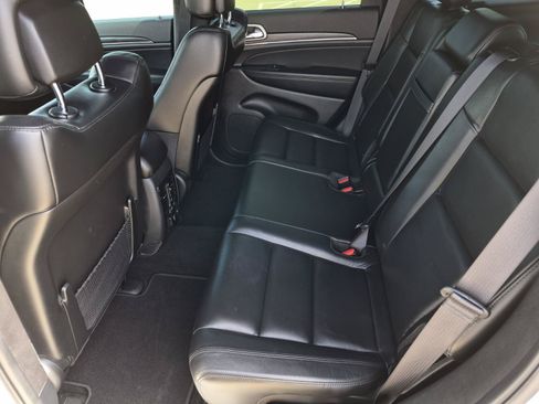 Used 2021 Jeep Grand Cherokee Limited w/ Premium Lighting Group AWD/4WD image 18