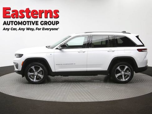 Used 2022 Jeep Grand Cherokee Limited 4xe w/ Luxury Tech Group II AWD/4WD image 65