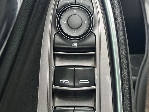 Used 2018 Chevrolet Malibu LT image 11