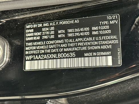 Used 2022 Porsche Macan AWD/4WD image 35