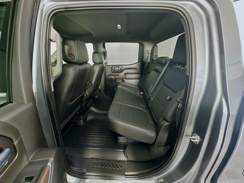 Used 2022 GMC Sierra 1500 SLT w/ X31 Off-Road Package image 26