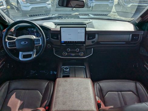 Used 2024 Ford Expedition Limited RWD image 15