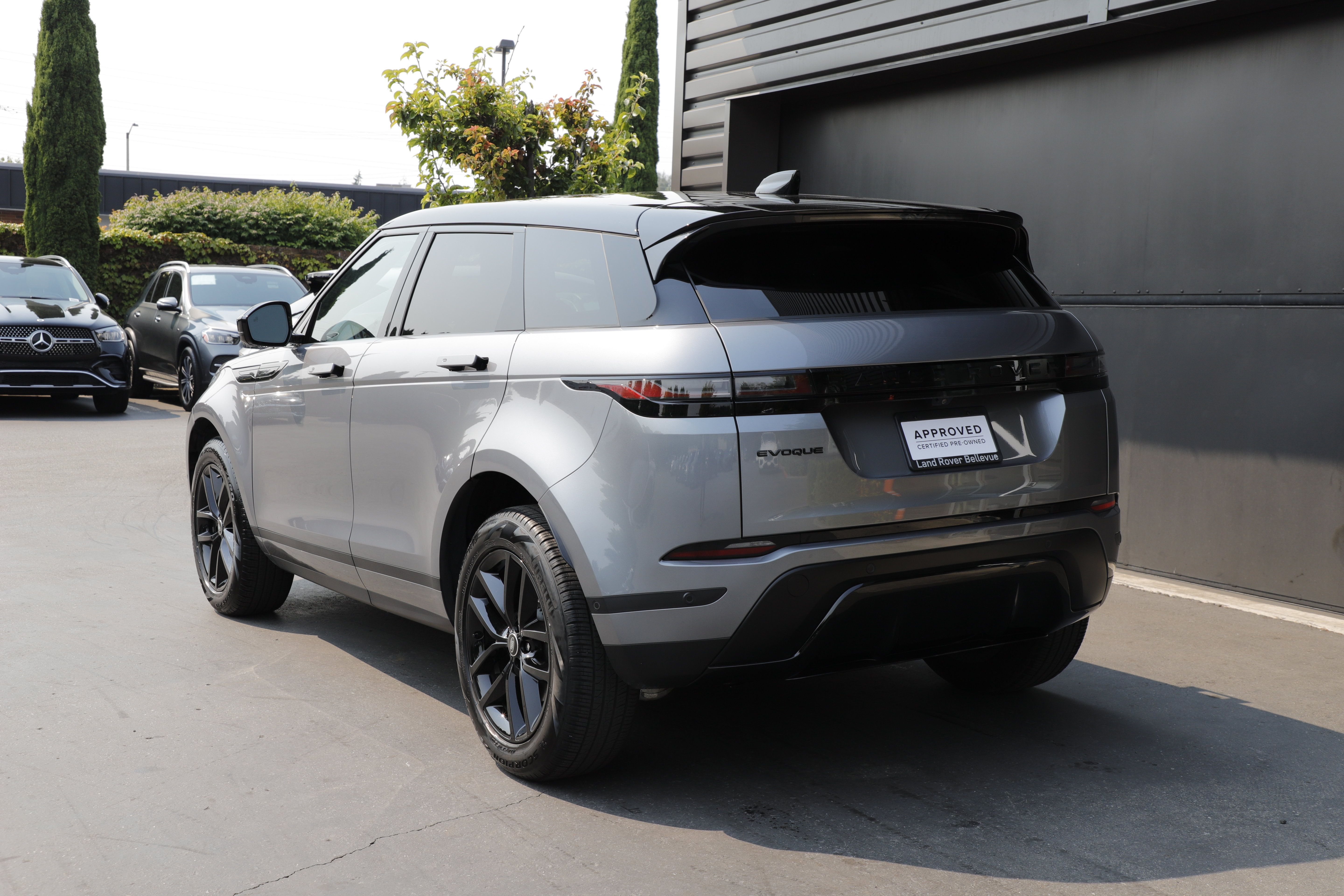 Certified 2026 Land Rover Range Rover Evoque S AWD/4WD image 4