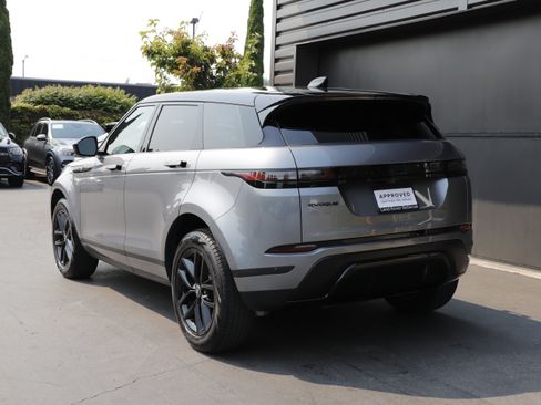 Used 2026 Land Rover Range Rover Evoque S AWD/4WD image 4