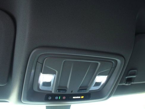 Used 2020 Chevrolet Silverado 1500 W/T w/ Z71 Off-Road Package AWD/4WD image 30