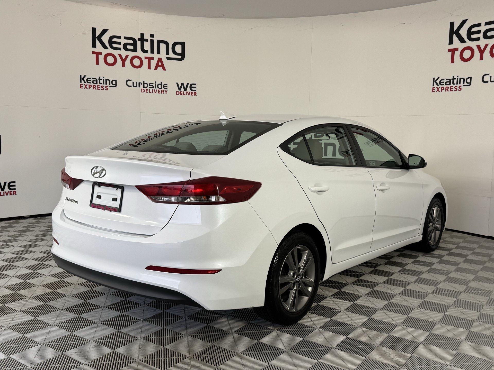 Used 2017 Hyundai Elantra SE FWD image 5