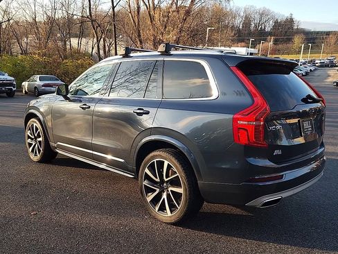 Used 2021 Volvo XC90 T6 Momentum w/ Climate Package image 6