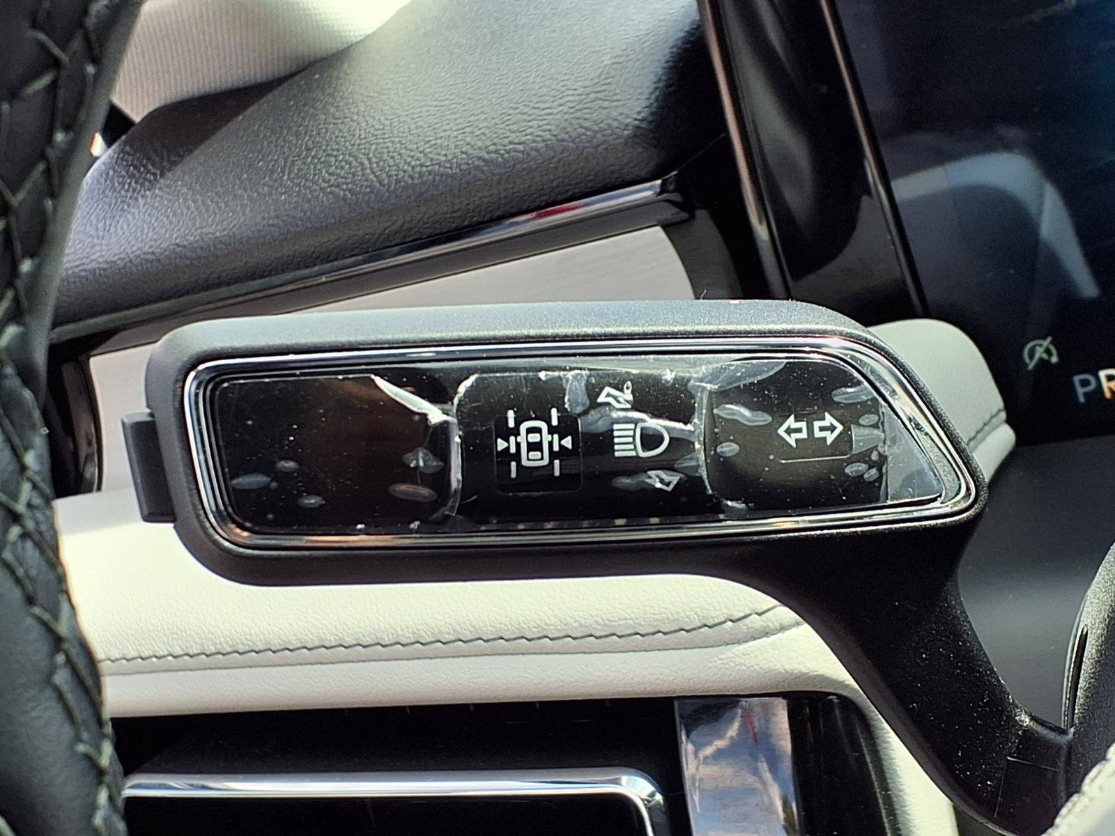 Used 2026 Lincoln Aviator Reserve w/ Luxury Package RWD image 13