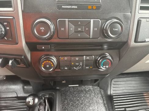 Used 2017 Ford F250 XL w/ Power Equipment Group AWD/4WD image 27