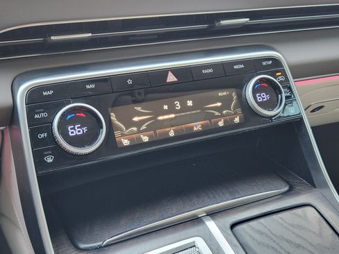 Used 2023 Genesis GV80 2.5T w/ Prestige Package AWD/4WD image 12