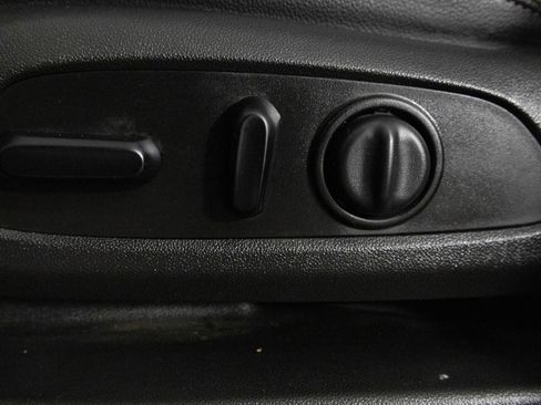 Used 2019 GMC Terrain Denali w/ Advanced Safety Package image 20