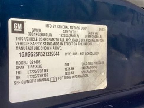 Used 2002 Chevrolet Express 2500 Passenger w/ LS Preferred Equipment Group image 17