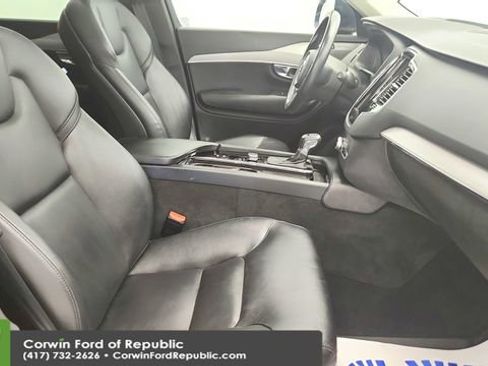Used 2021 Volvo XC90 T5 Momentum w/ Advanced Package image 25