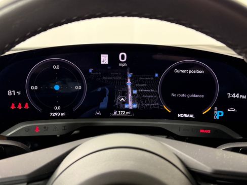 Certified 2023 Porsche Taycan image 28