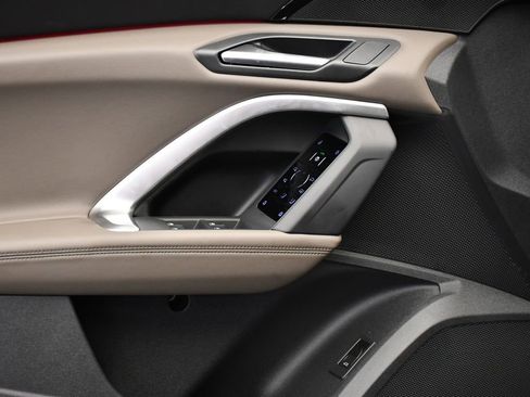 Certified 2025 Audi Q5 Premium w/ Convenience Package image 31