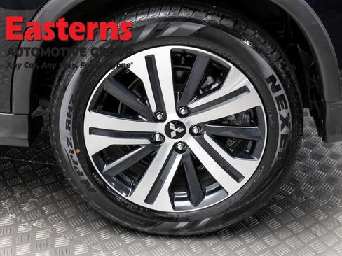 Used 2025 Mitsubishi Outlander Sport LE AWD/4WD image 8