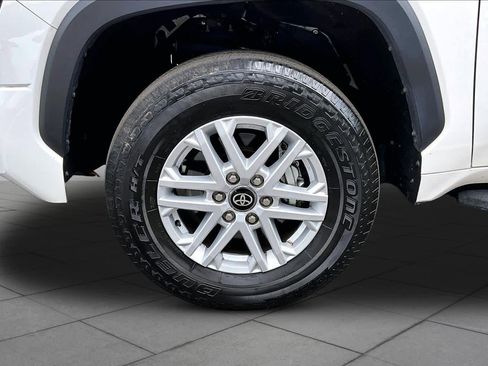 Used 2025 Toyota Tundra SR5 AWD/4WD image 11