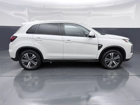 Used 2021 Mitsubishi Outlander Sport ES FWD image 8